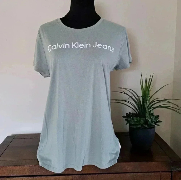 NWT  Calvin Klein Green T-shirt Short Sleeved XL Tee Calvin Klein Jeans - Picture 1 of 10